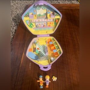 Vintage Bluebird Polly Pocket Patty’s burger bar Playset 1992